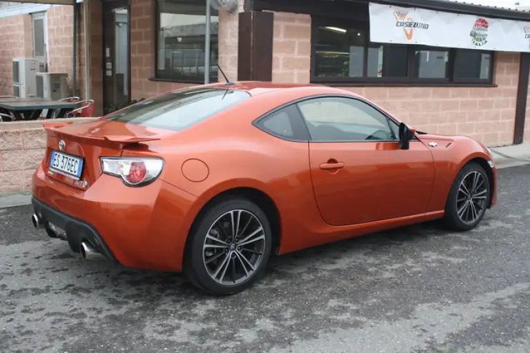 Toyota Gt86: prova su strada - 33