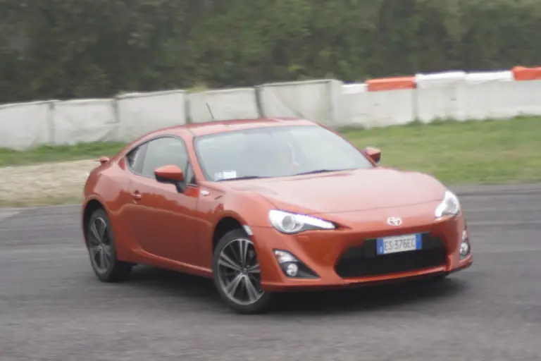 Toyota Gt86: prova su strada - 38