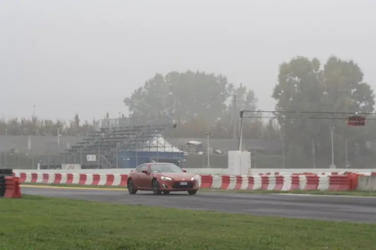 Toyota Gt86: prova su strada - 44