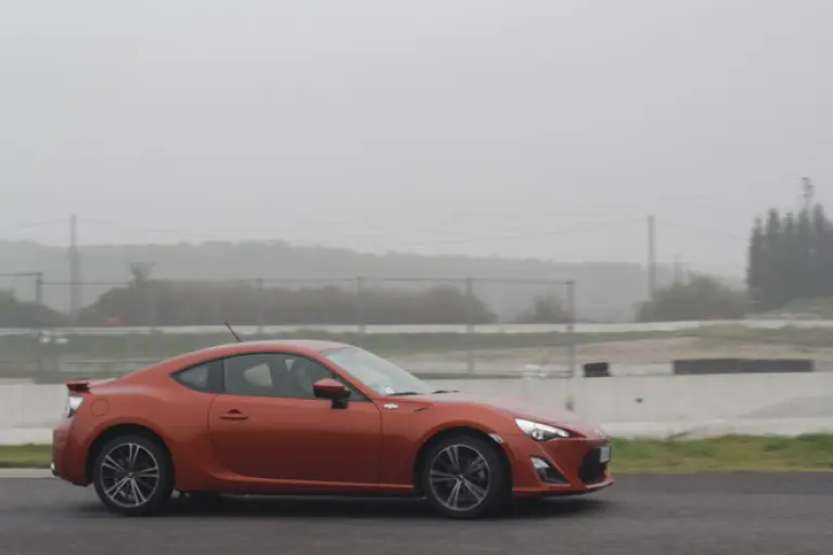 Toyota Gt86: prova su strada - 46