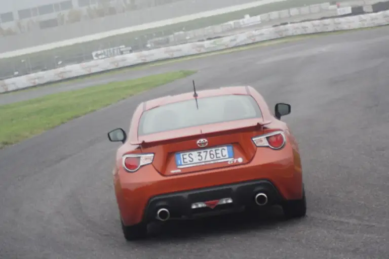 Toyota Gt86: prova su strada - 71