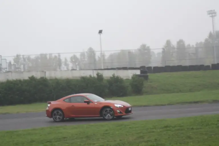 Toyota Gt86: prova su strada - 99