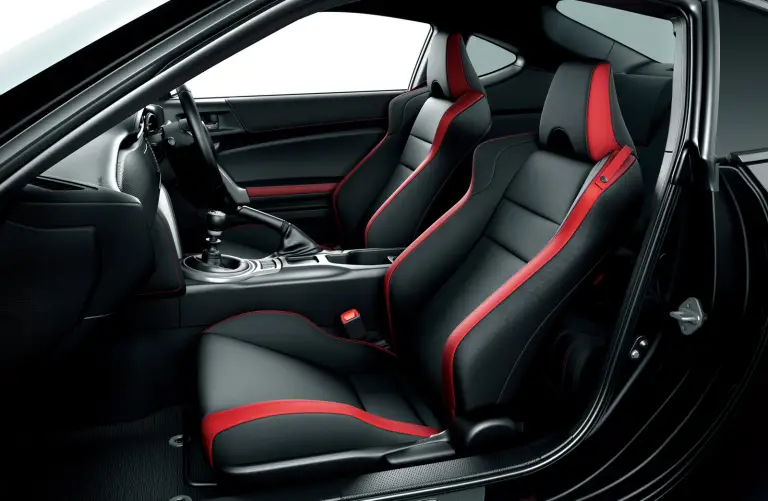 Toyota GT86 (restyling 2017) - 16