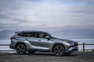 Toyota Highlander 2021