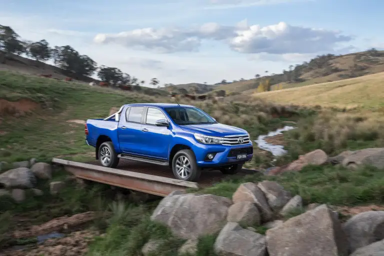 Toyota Hilux 2016 - 11