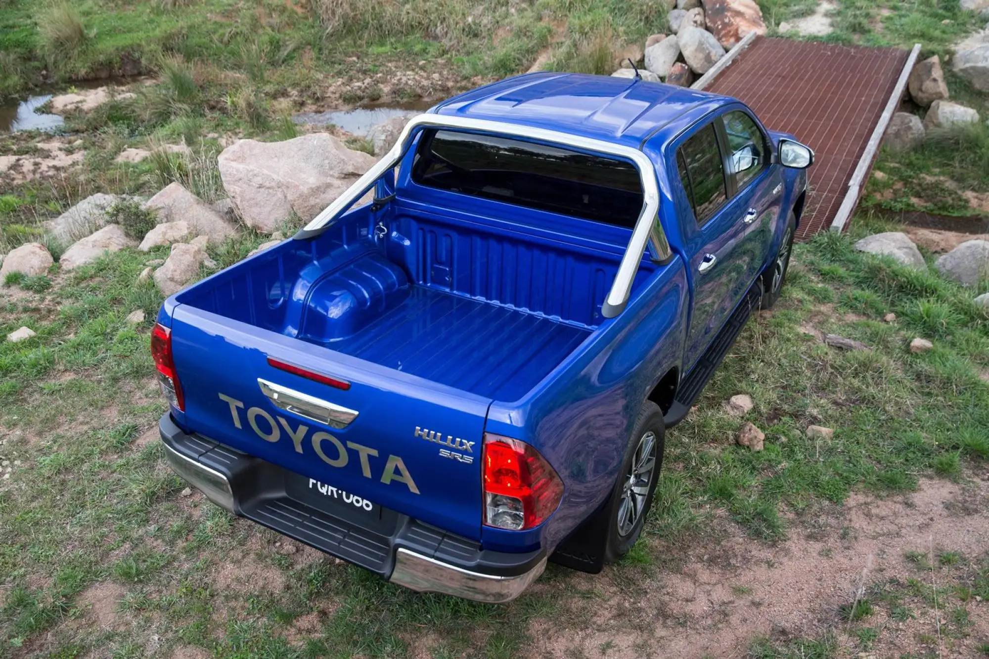 Toyota Hilux 2016 - 13