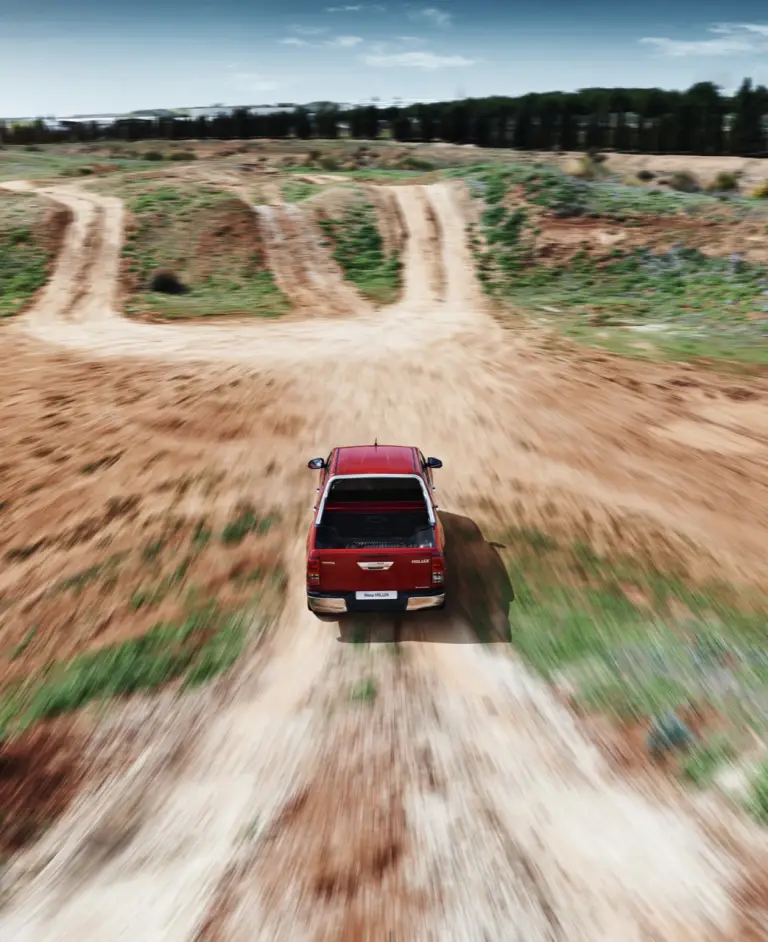 Toyota Hilux - 23