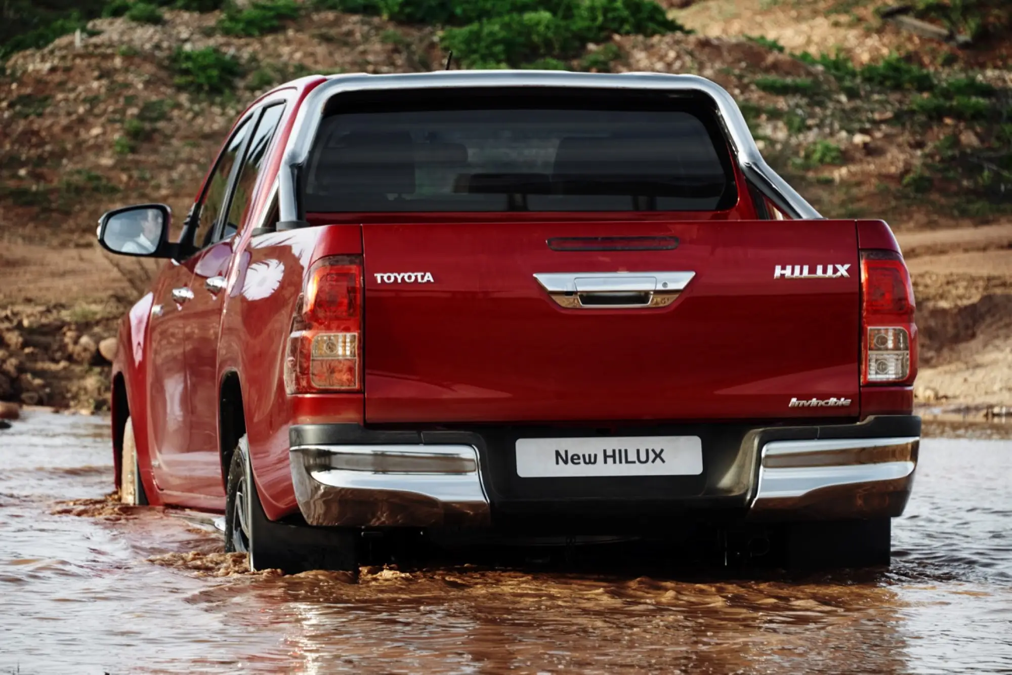 Toyota Hilux - 32