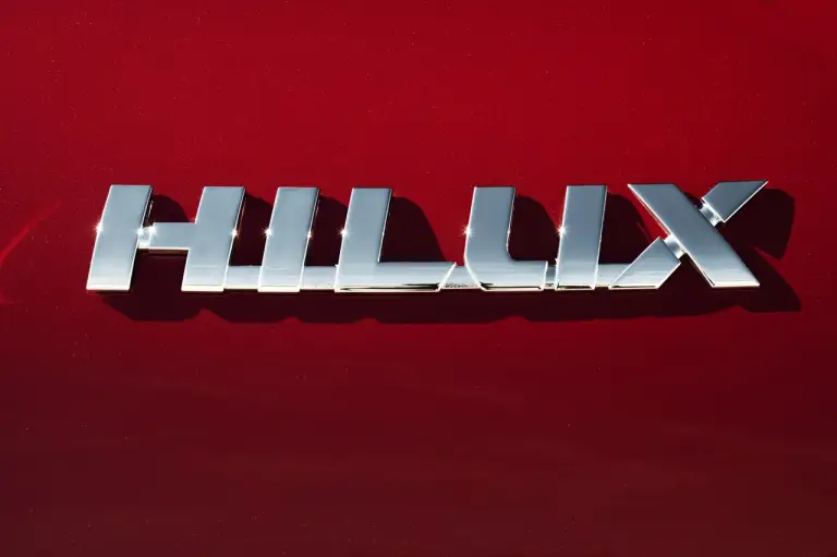 Toyota Hilux - 61