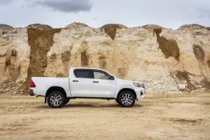 Toyota Hilux 2019 - 35