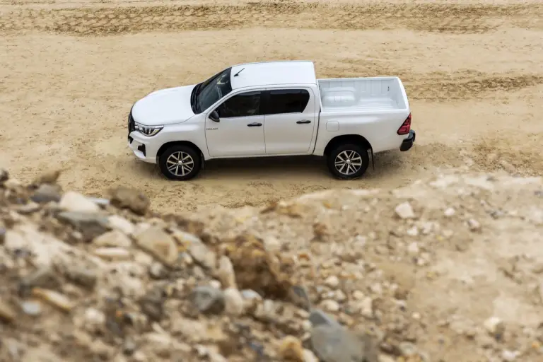 Toyota Hilux 2019 - 37