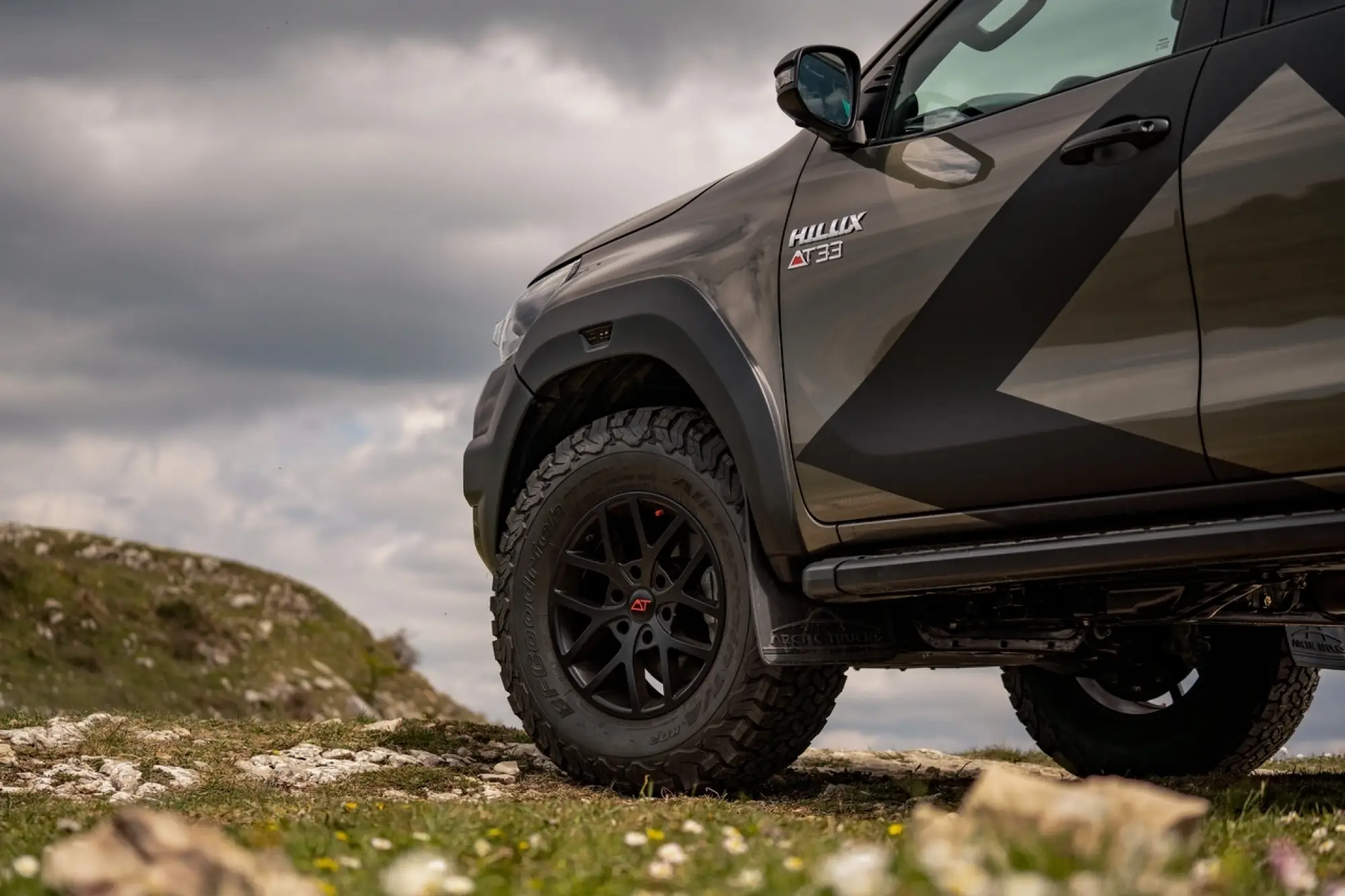 Toyota Hilux AT33 - Foto - 24