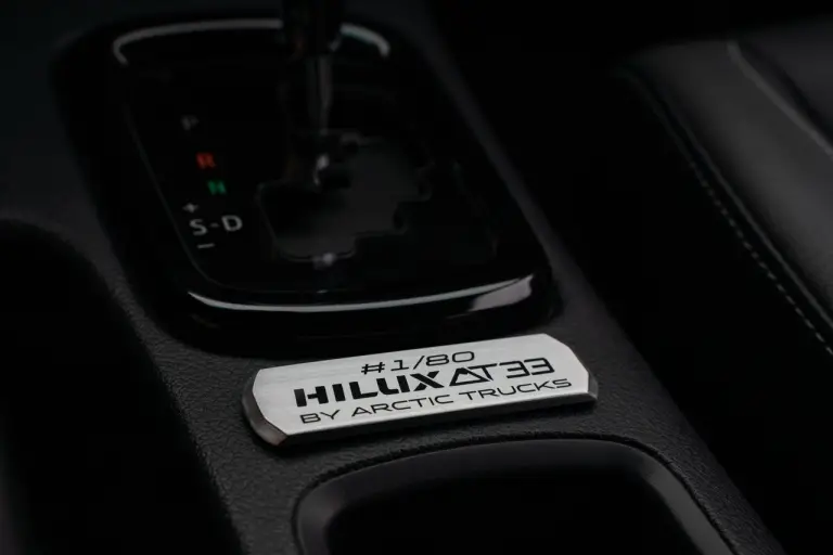Toyota Hilux AT33 - Foto - 2