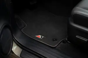 Toyota Hilux AT33 - Foto - 4