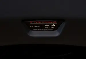 Toyota Hilux AT33 - Foto - 3