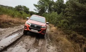 Toyota Hilux Executive+ - 20