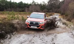 Toyota Hilux Executive+ - 21
