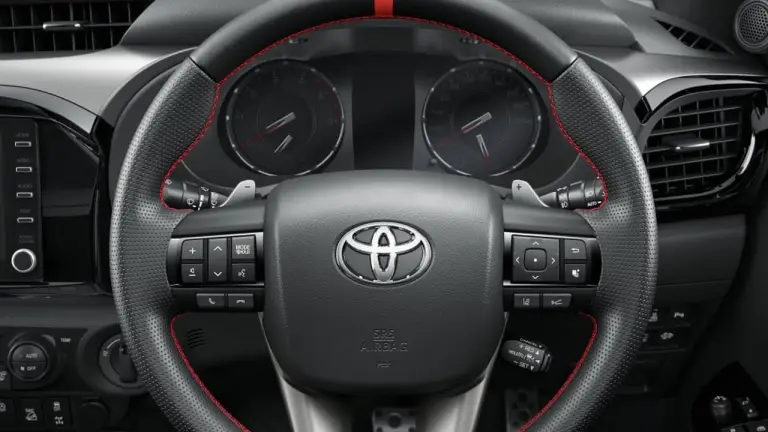 Toyota Hilux GR Sport 2022 - Foto - 15