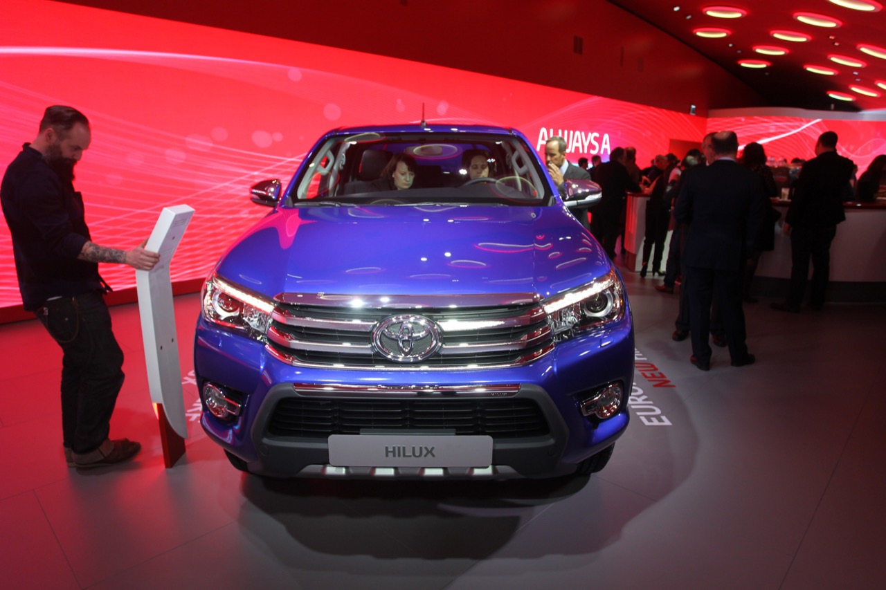 Toyota Hilux - Salone di Ginevra 2016