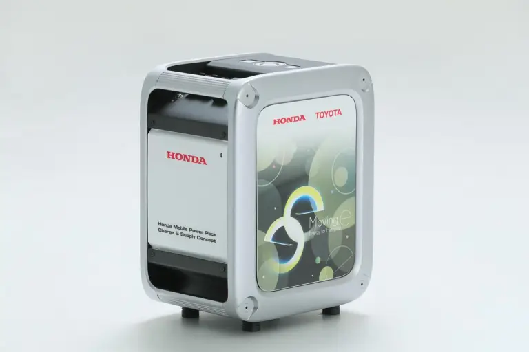 Toyota Honda - Moving e - 3