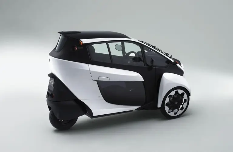 Toyota i-Road - Test Tokyo - 3