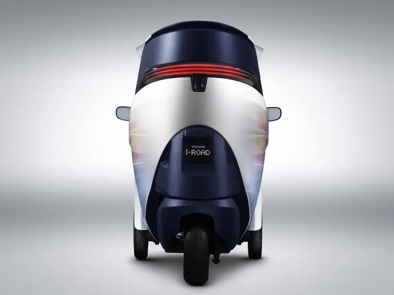 Toyota i-Road - 11