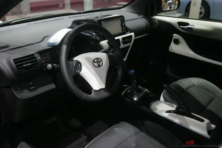 Toyota IQ EV - Salone di Parigi 2012 - 2