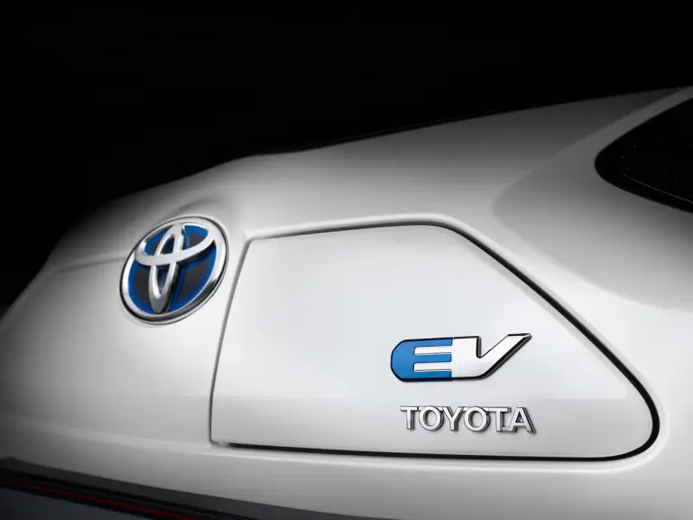 Toyota iQ EV ufficiale - 7
