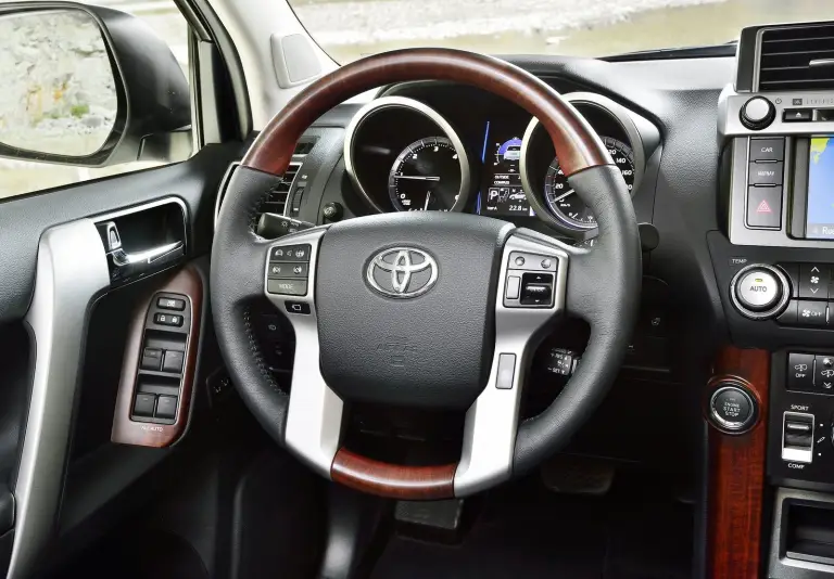 Toyota Land Cruiser 2014 - 4