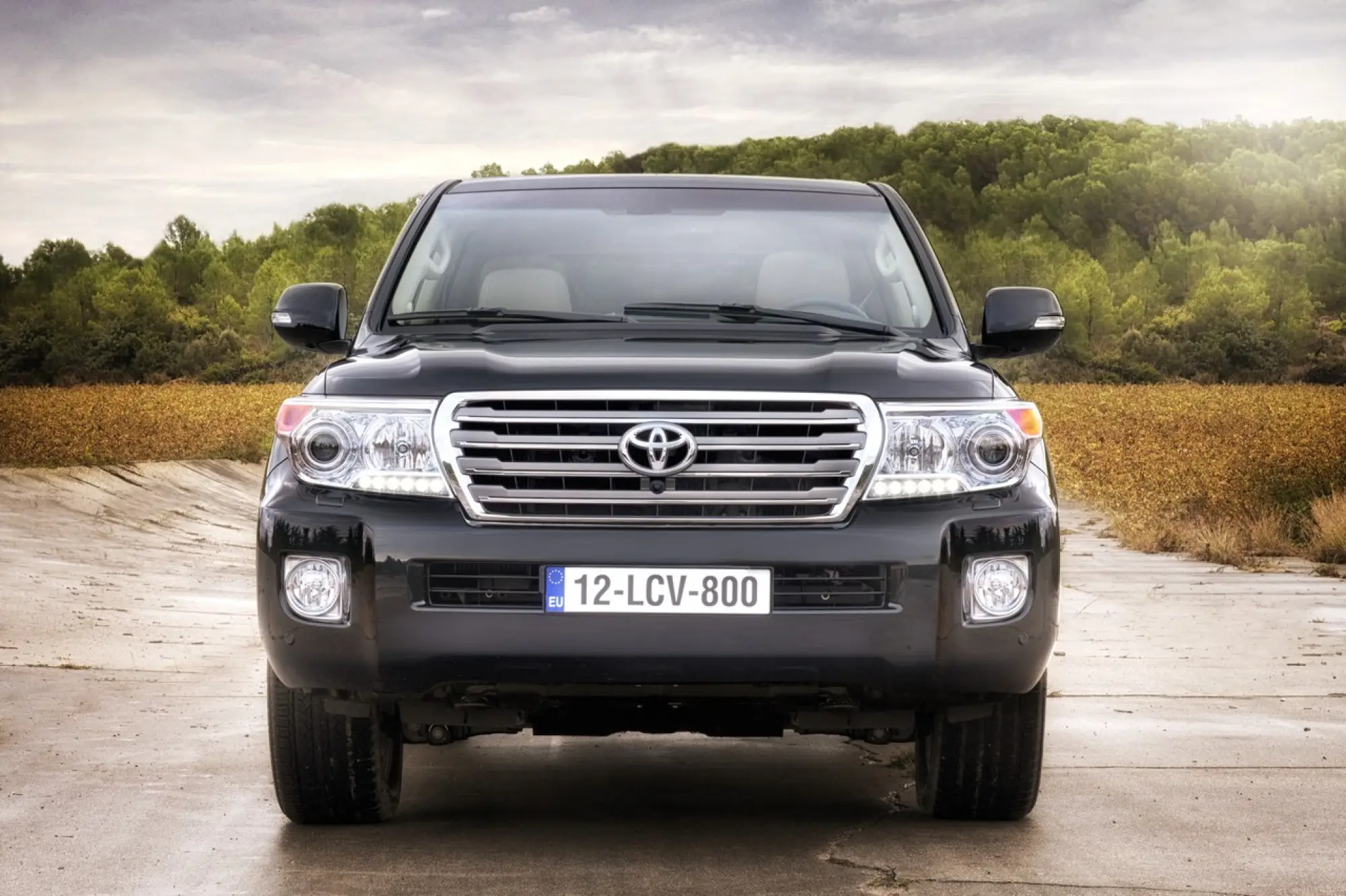 Toyota Land Cruiser V8 - 2