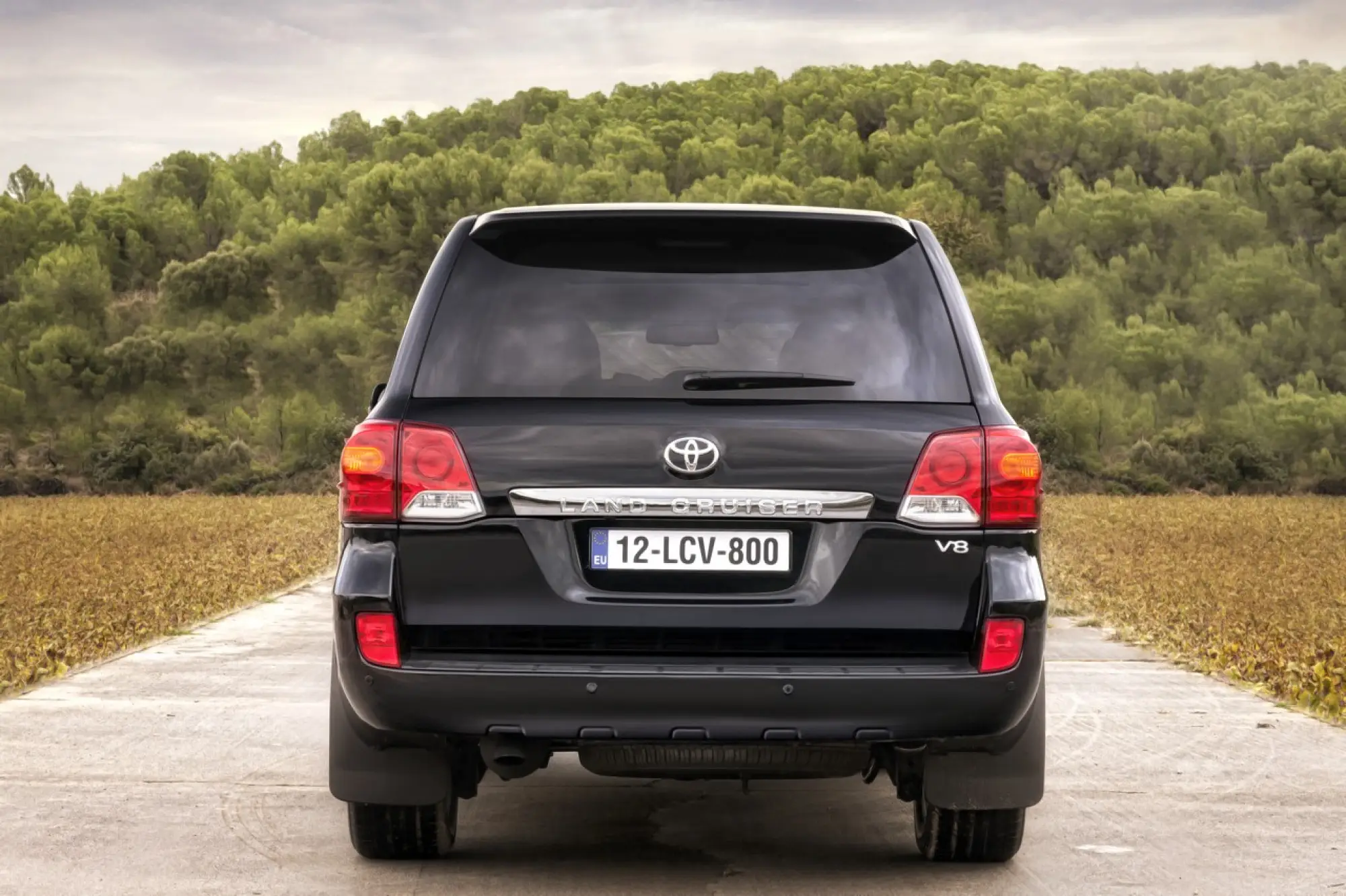 Toyota Land Cruiser V8 - 4