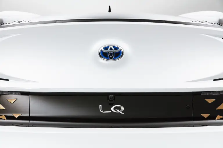 Toyota LQ Concept - Foto ufficiali - 13