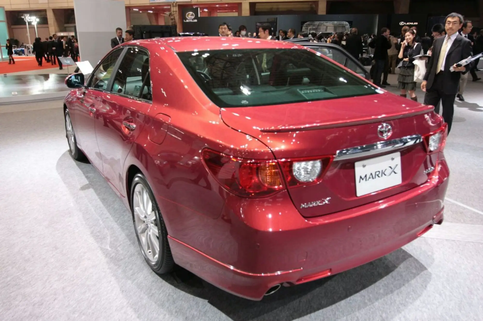 Toyota Mark X - 11