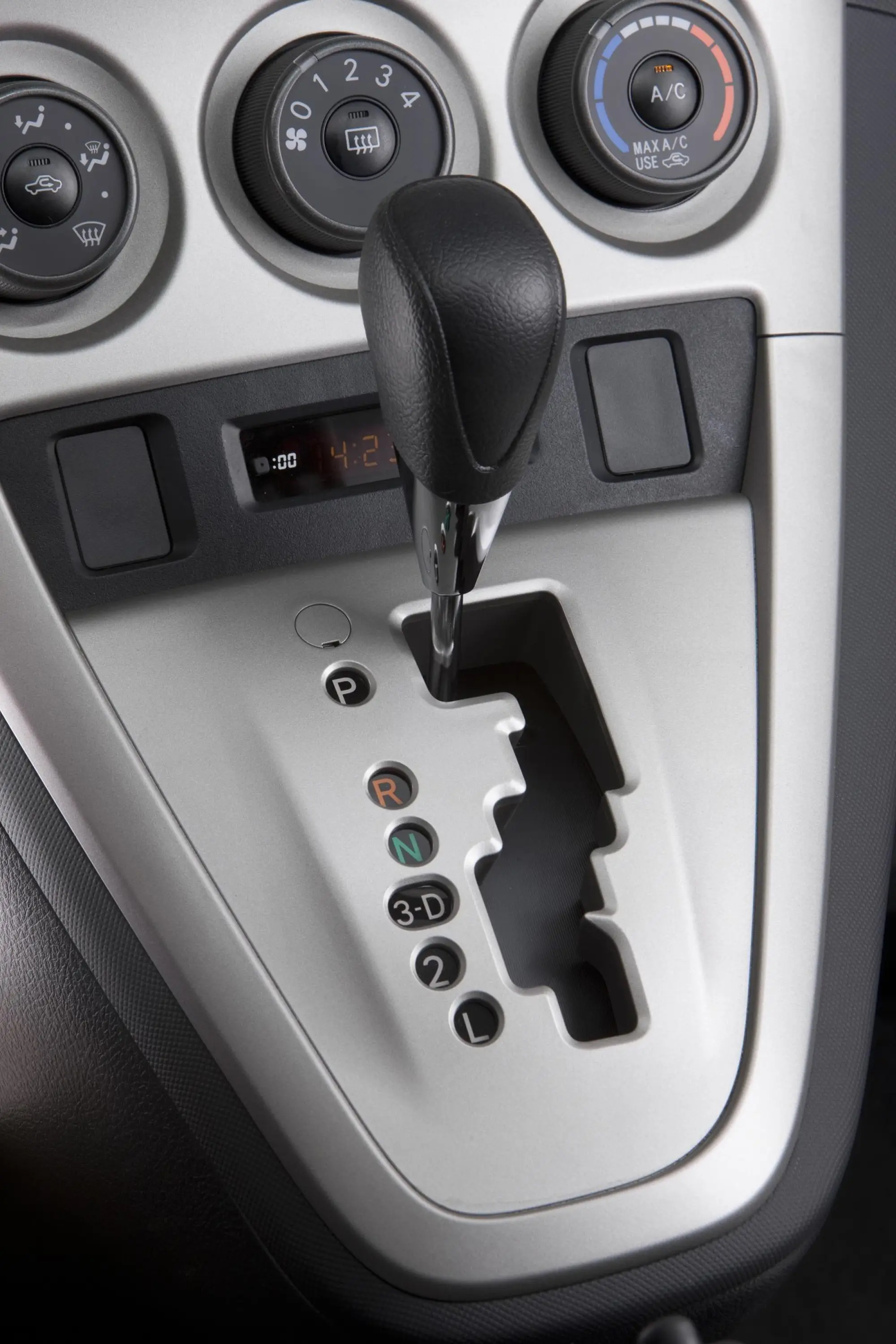 Toyota Matrix 2011 - 19