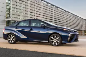 Toyota Mirai FCV - 1