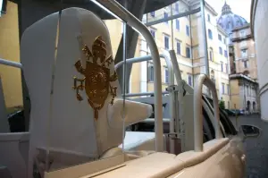 Toyota Mirai - Papa Francesco - 15