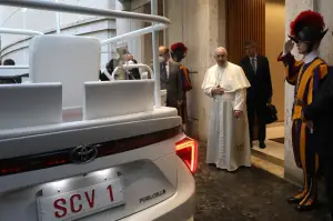 Toyota Mirai - Papa Francesco - 8