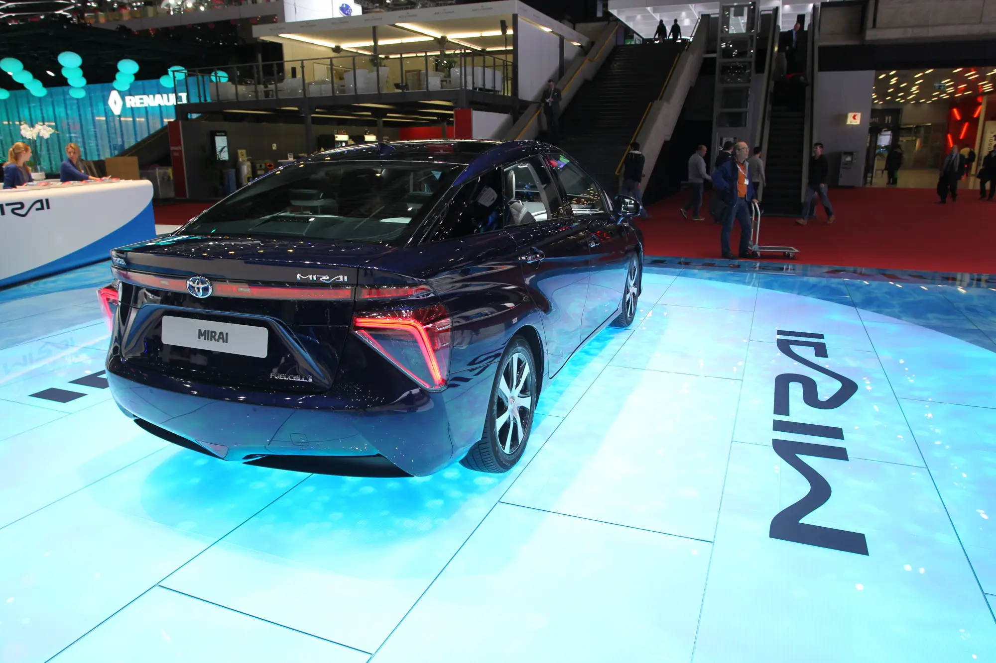 Toyota Mirai - Salone di Ginevra 2015 - 2