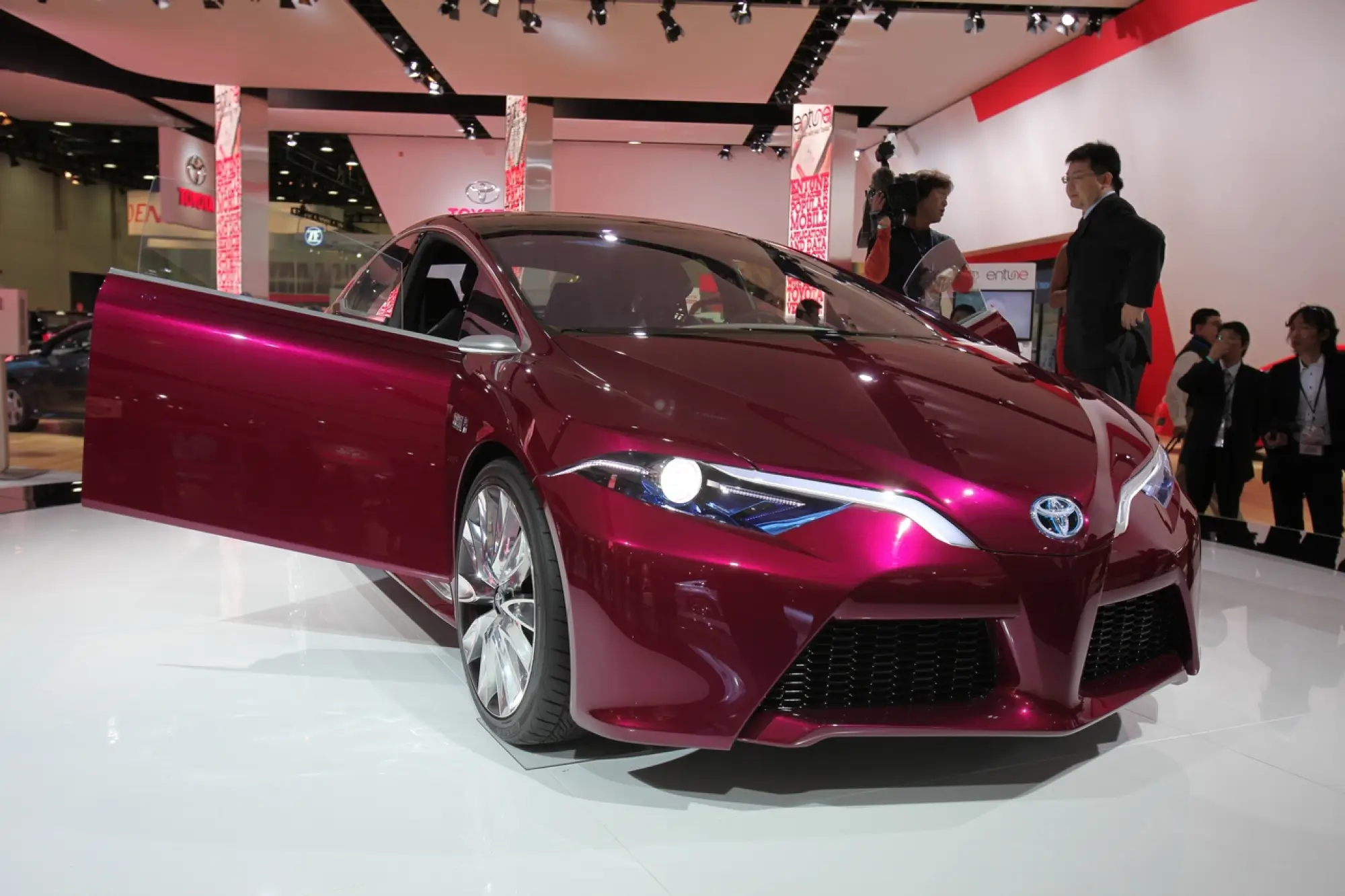  Toyota NS4 Concept - Salone di Detroit 2012 - 19