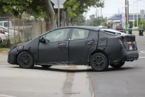 Toyota Prius 2016 - Foto spia 08-07-2015