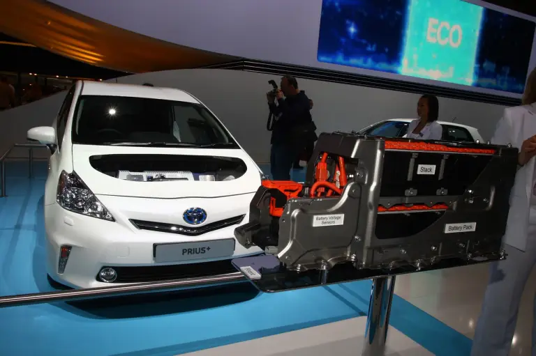 Toyota Prius + al Salone di Francoforte 2011 - 4