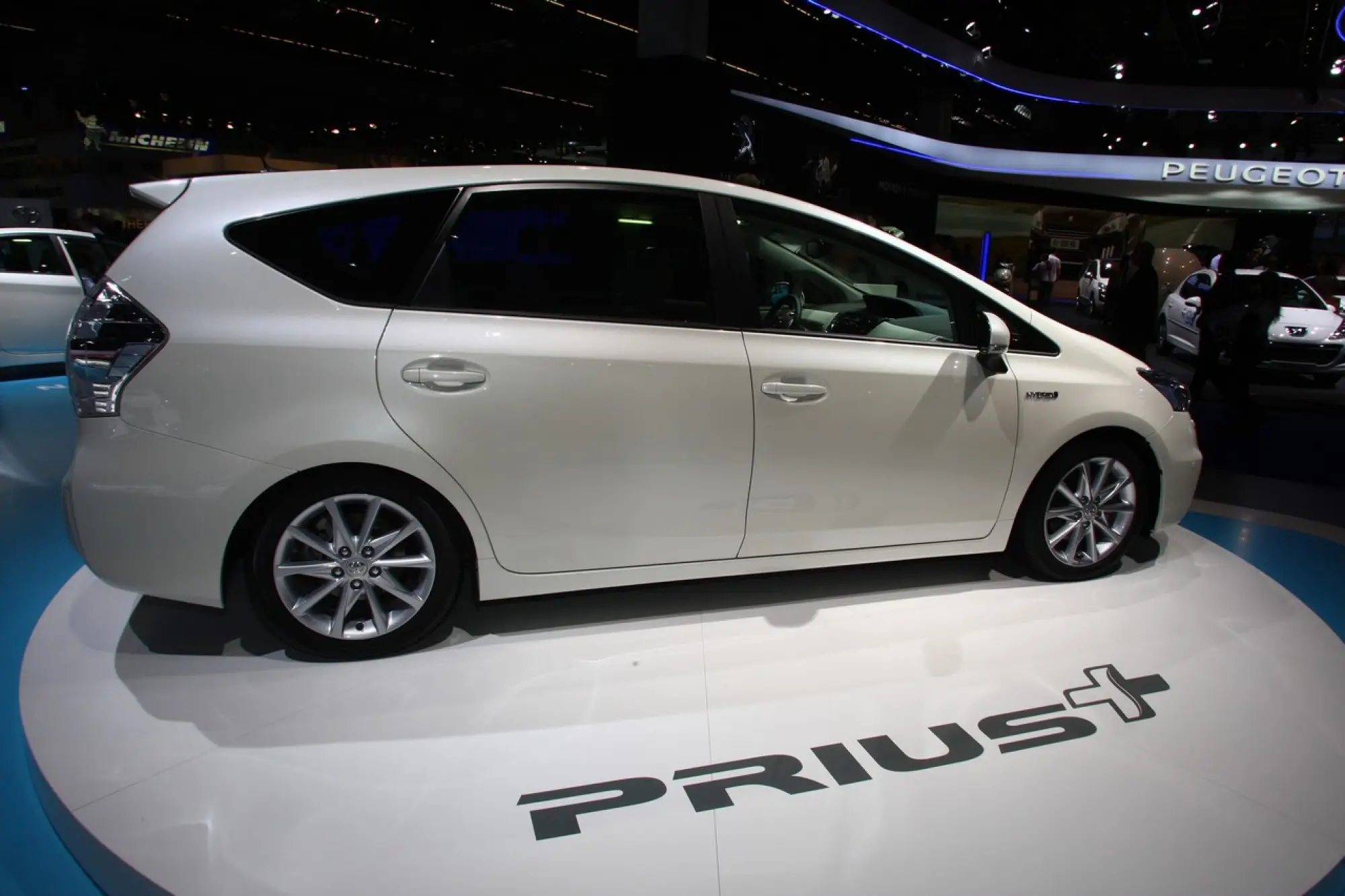 Toyota Prius + al Salone di Francoforte 2011 - 5