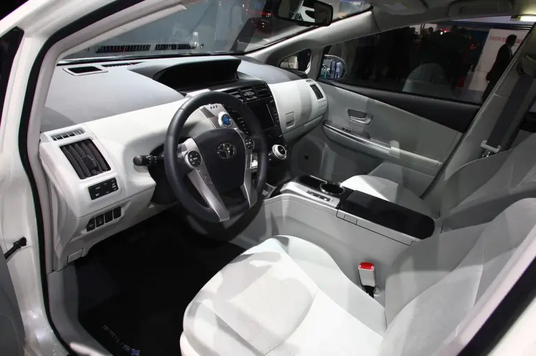 Toyota Prius + al Salone di Francoforte 2011 - 9