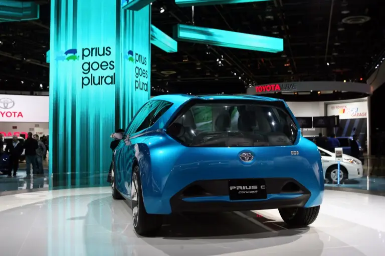 Toyota Prius C 2011 - 5