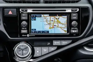 Toyota Prius c Persona Series - 4