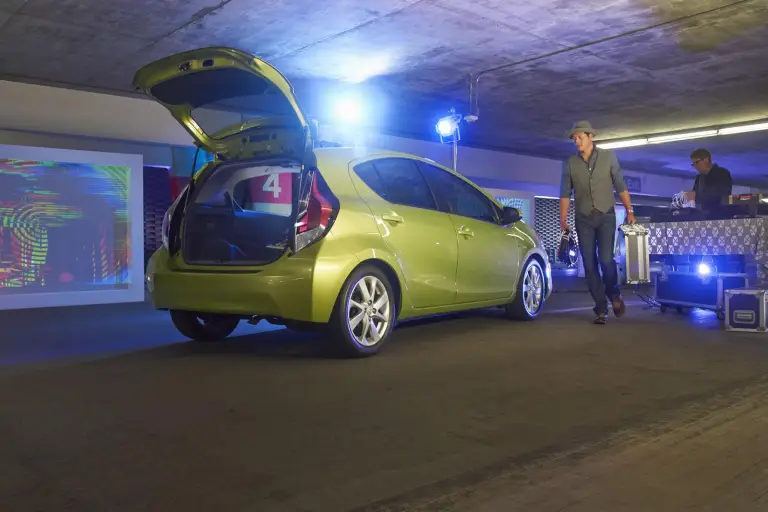 Toyota Prius c - 2