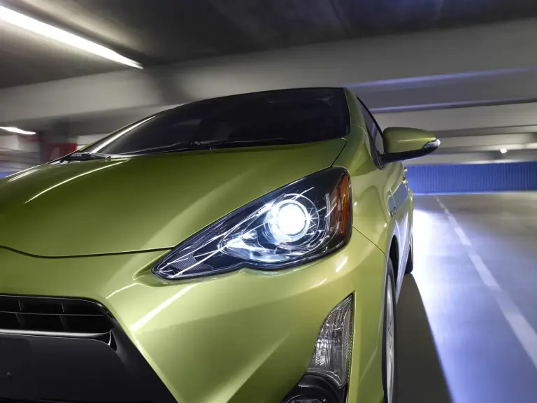 Toyota Prius c - 5