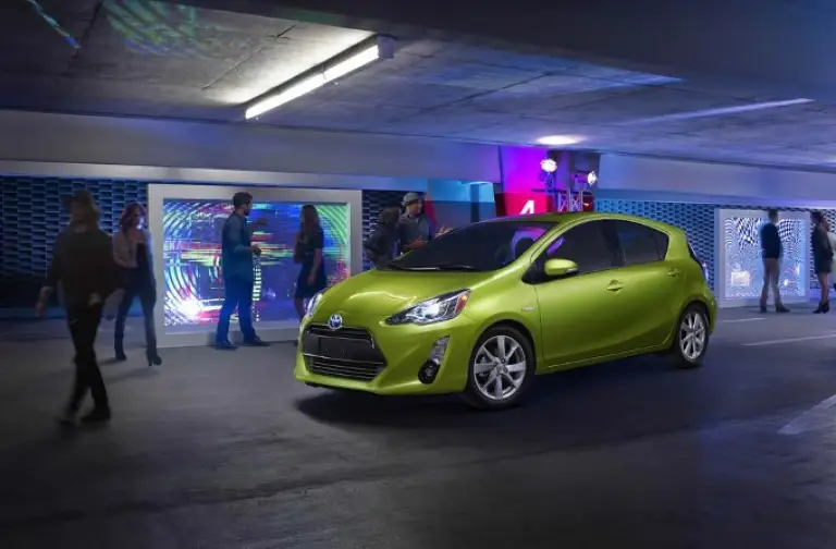 Toyota Prius c - 12