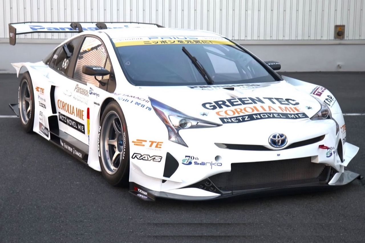 Toyota Prius GT300 - Salone di Tokyo 2016