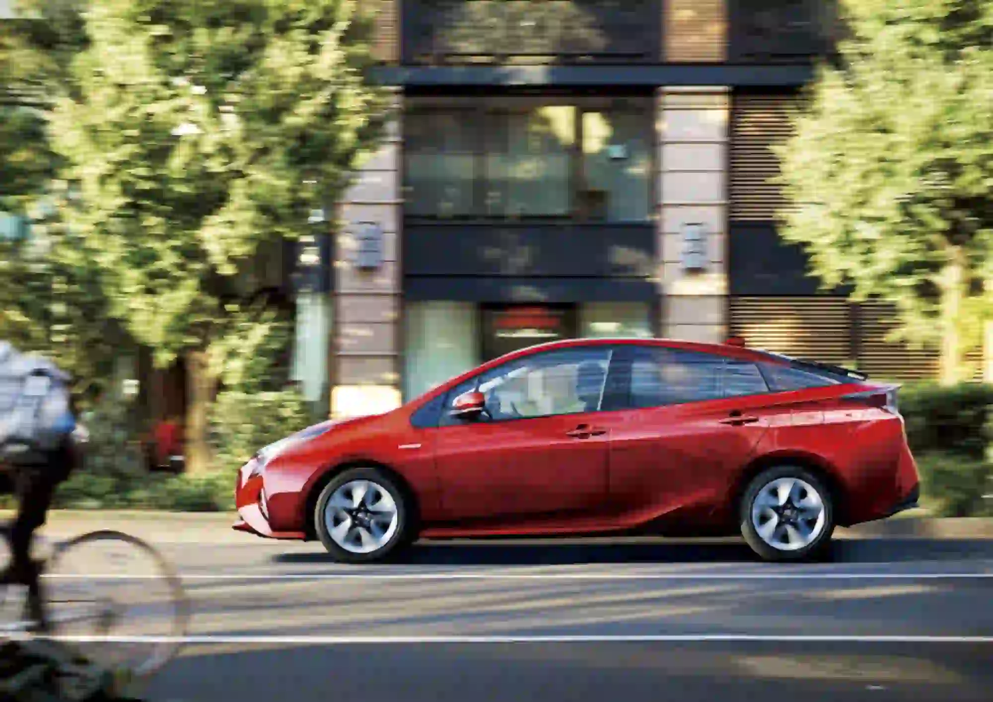 Toyota Prius My 2016 - nuova galleria - 2